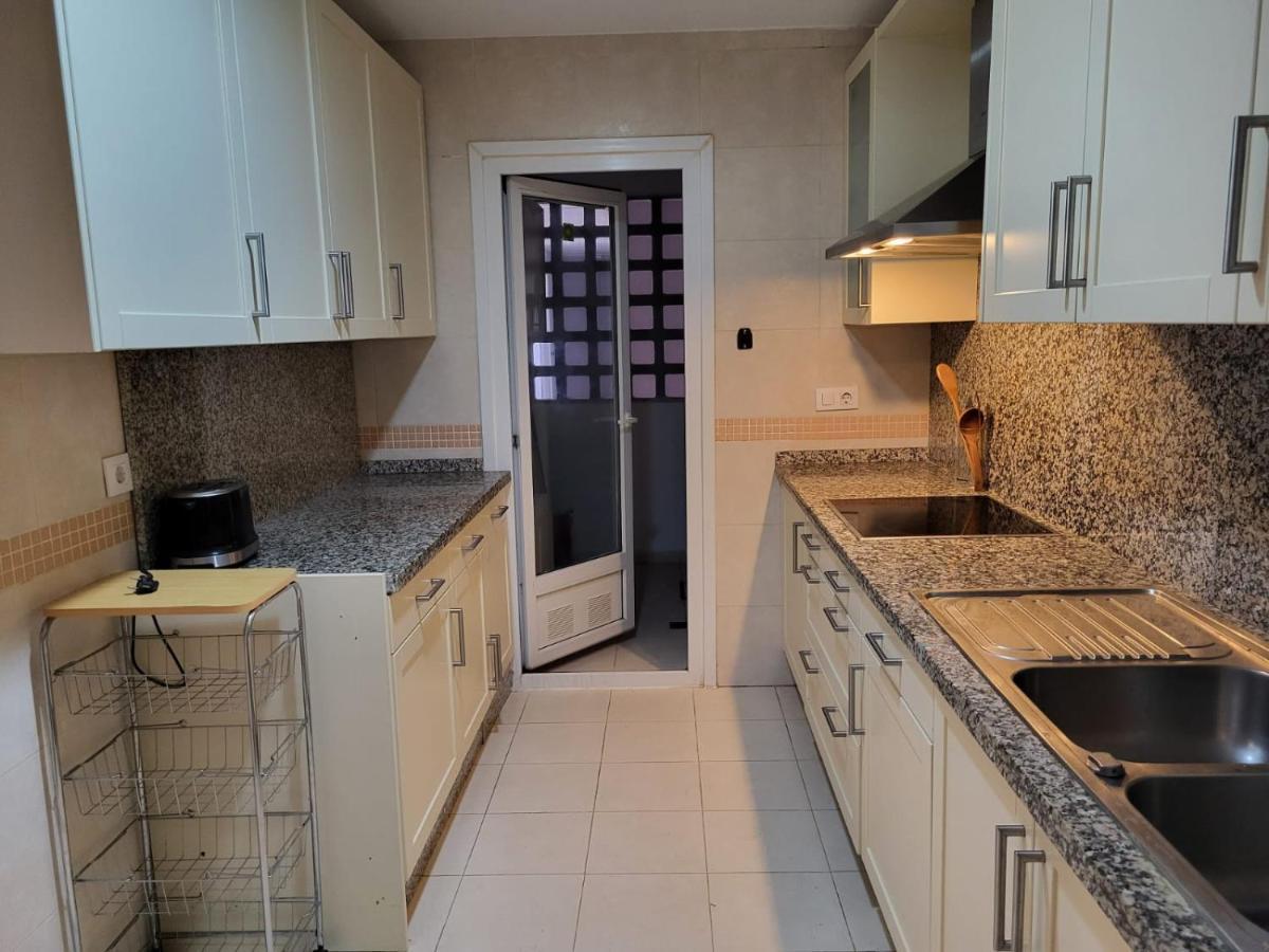 Apartamento Con Jardin La Línea de la Concepción Zewnętrze zdjęcie